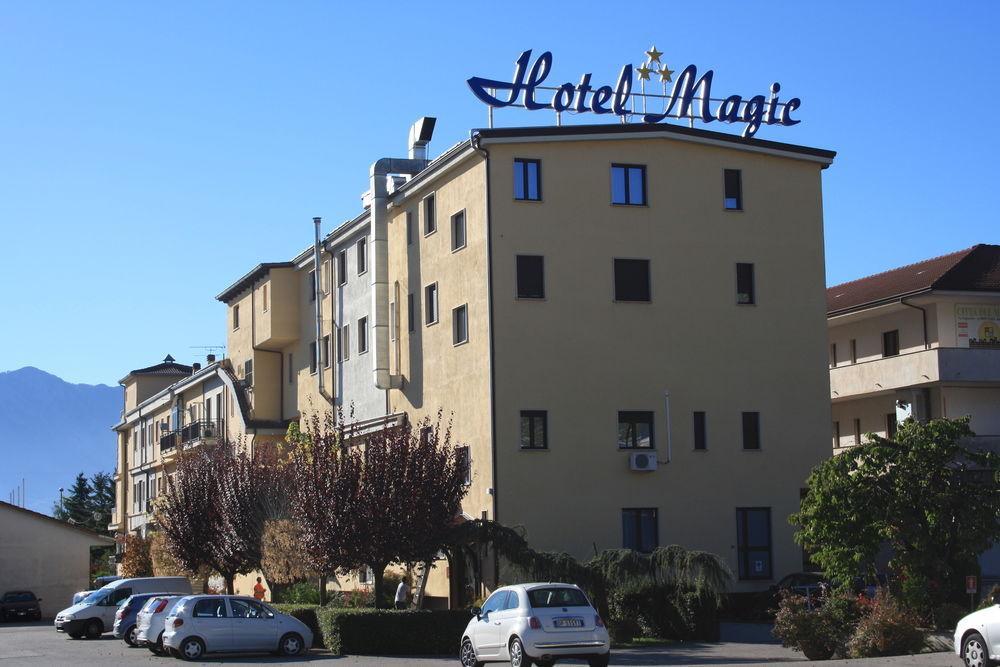 אטנה לוקאנה Magic Hotel מראה חיצוני תמונה